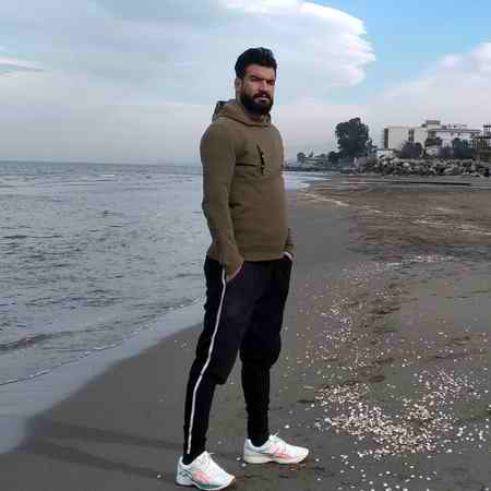 دانلود آهنگ سهیل غنی پور دلم طوفانی از غم شکست از عالم و آدم