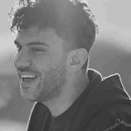 دانلود آهنگ پیام عباسی آرزو مانده دلم یه شب بیای به خوابم