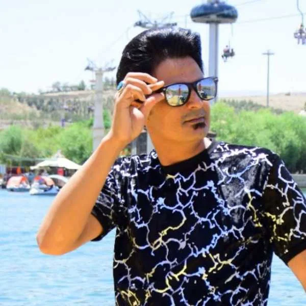 دانلود آهنگ عباس حداد دخترا گل بچینید بوی نکنید خانه پدر بمانید شوی نکنید دانلود آهنگ عباس حداد دخترا گل بچینید بوی نکنید خانه پدر بمانید شوی نکنید