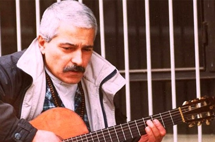نگاهی بر زندگی فرهاد مهراد خواننده نگاهی بر زندگی فرهاد مهراد خواننده