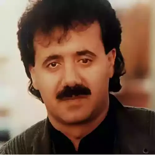 دانلود آهنگ معین همه فکر می کنند خوشبخت ترین مردمم من دانلود آهنگ معین همه فکر می کنند خوشبخت ترین مردمم من